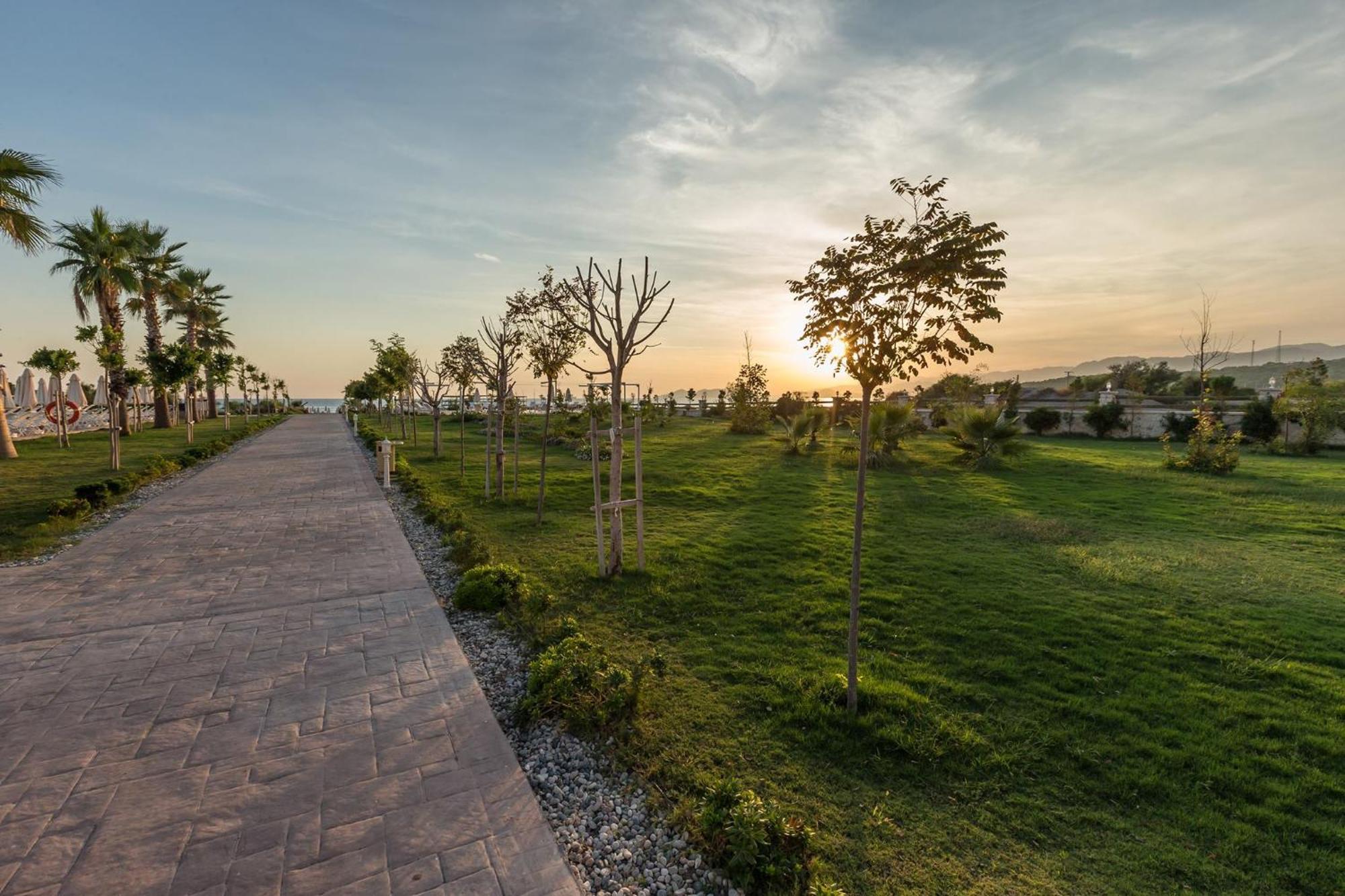 Andriake Beach Club Hotel เดมเร ภายนอก รูปภาพ